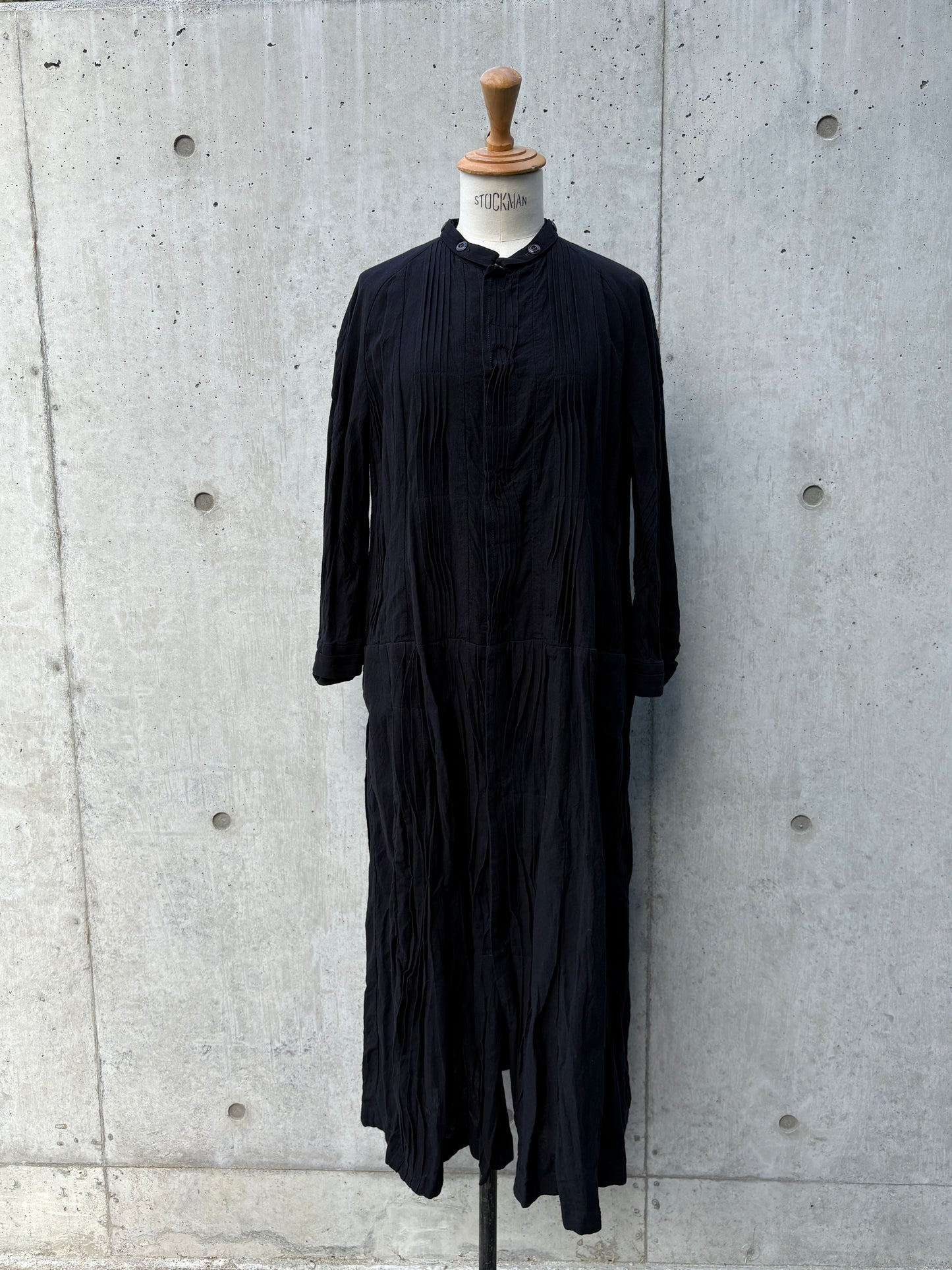 tuck one-piece K209 SIC black