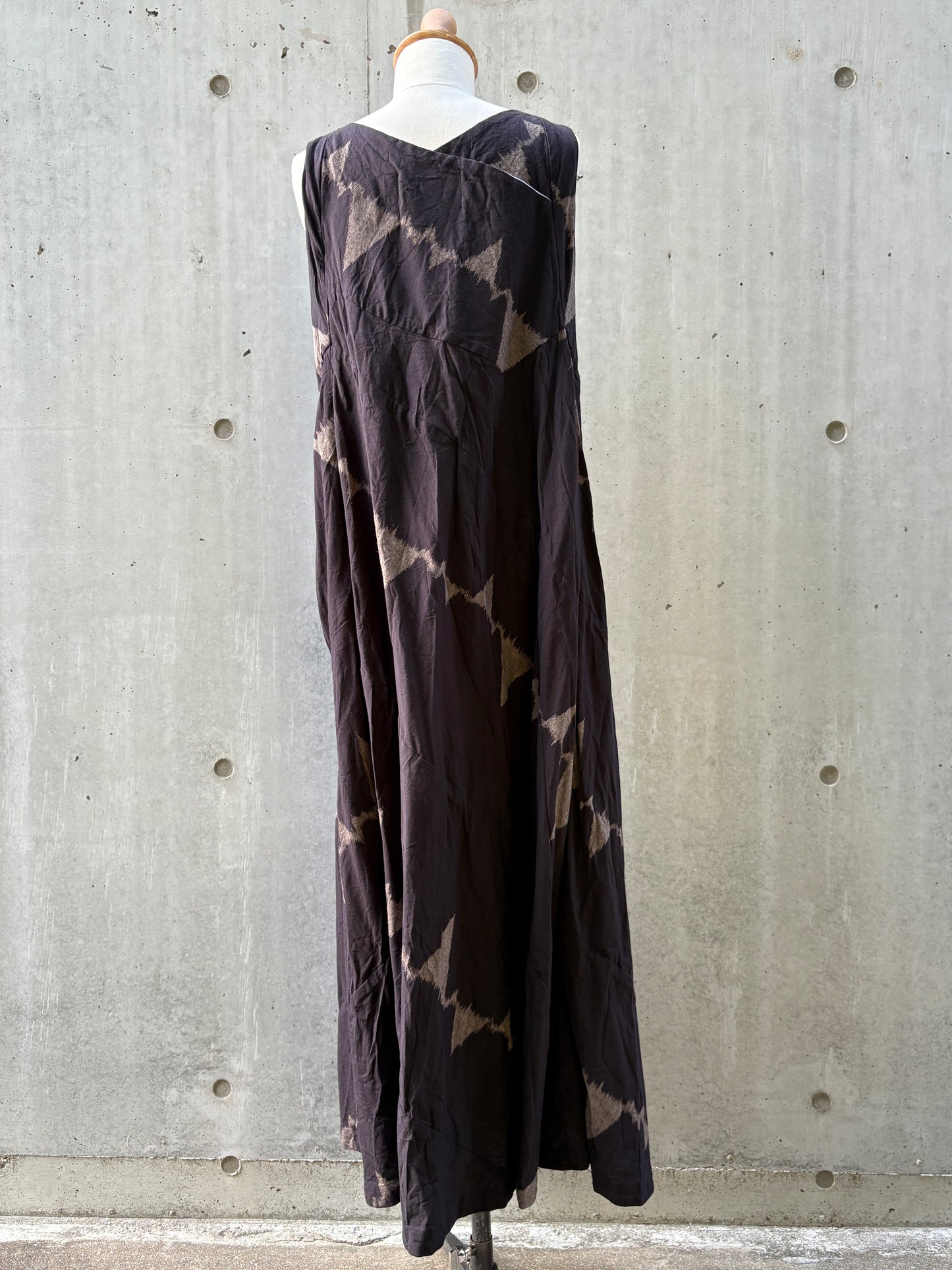 bias cutting one-piece K213 kodo black/beige