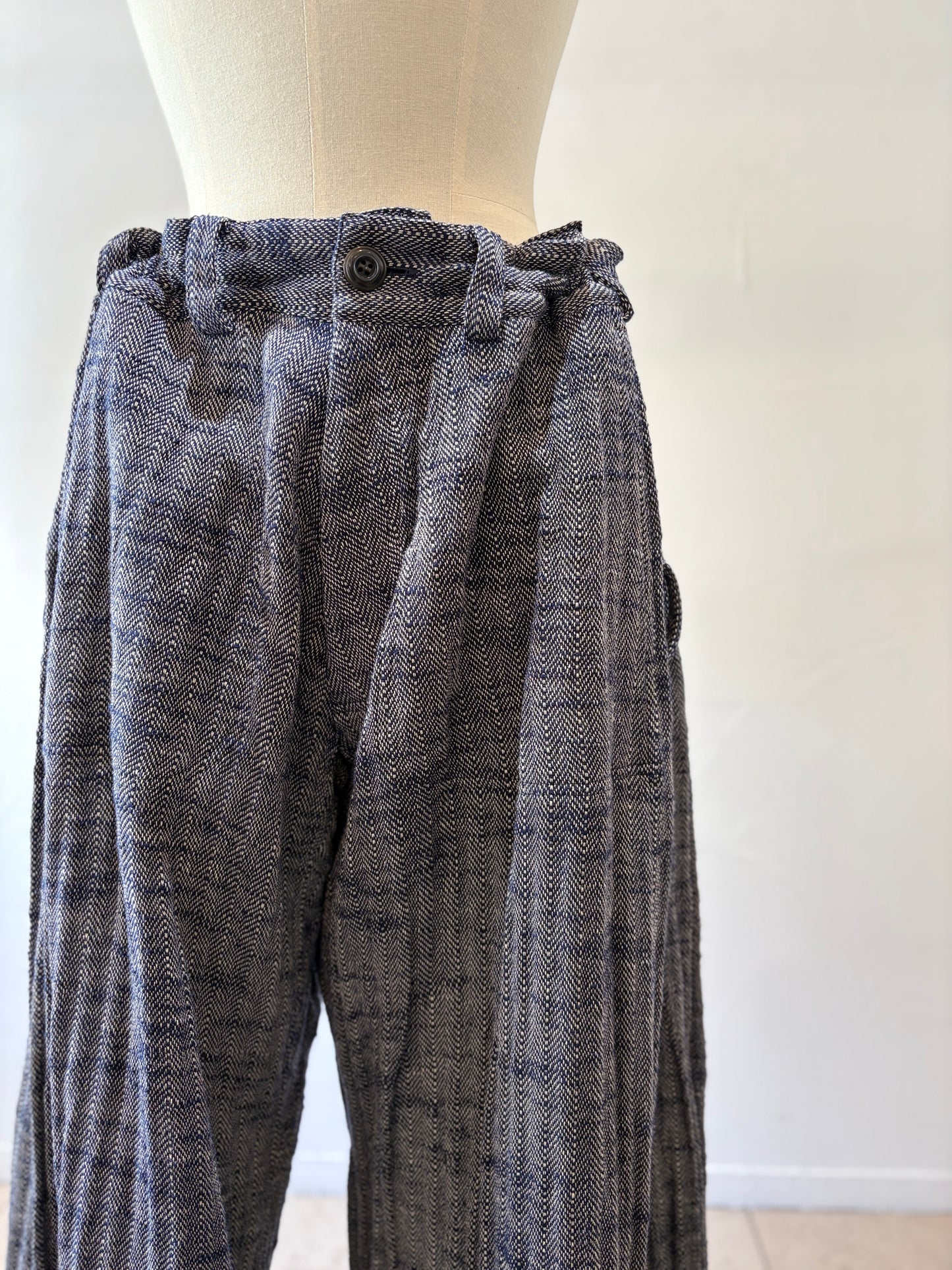 wide pants K704 cotton herringbone navy/kinari
