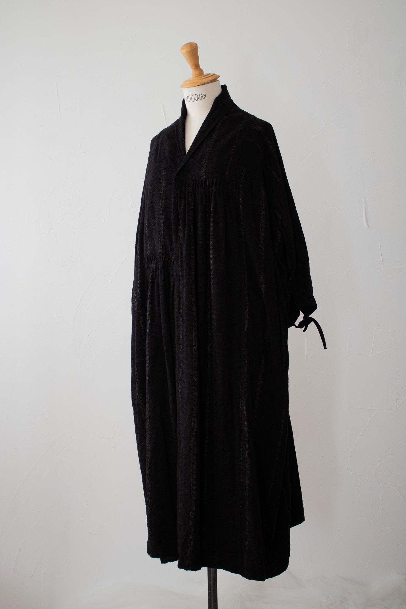 kirumono onepiece K203 linen cheneill glitter.stripe black/gold