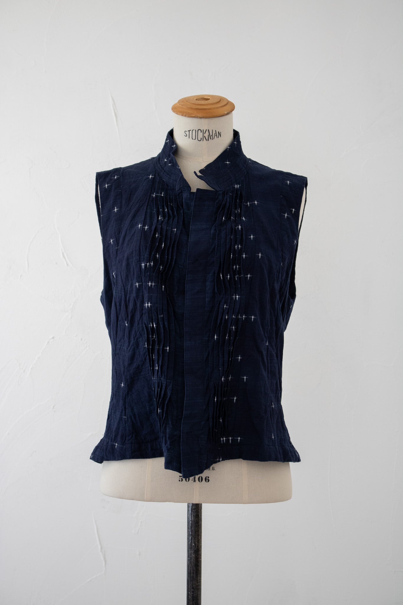 mannish vest K601 hikoboshi ai/white
