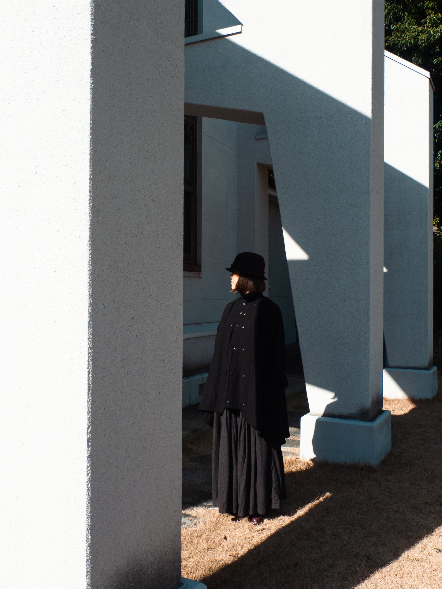 drape blouse K500-A kodo black/beige