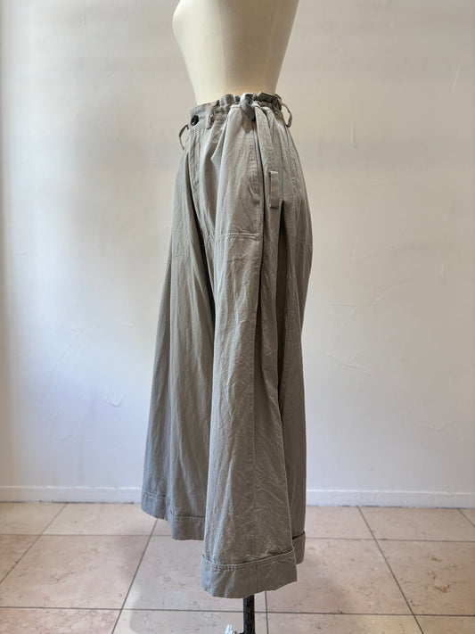 wide pants K704 SIC light gray