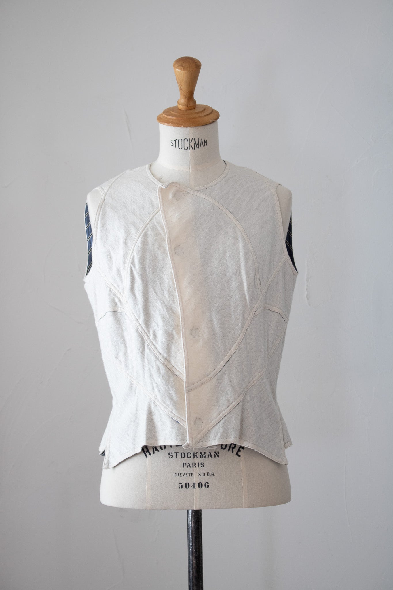 mary vest K600 cotton herringbone white