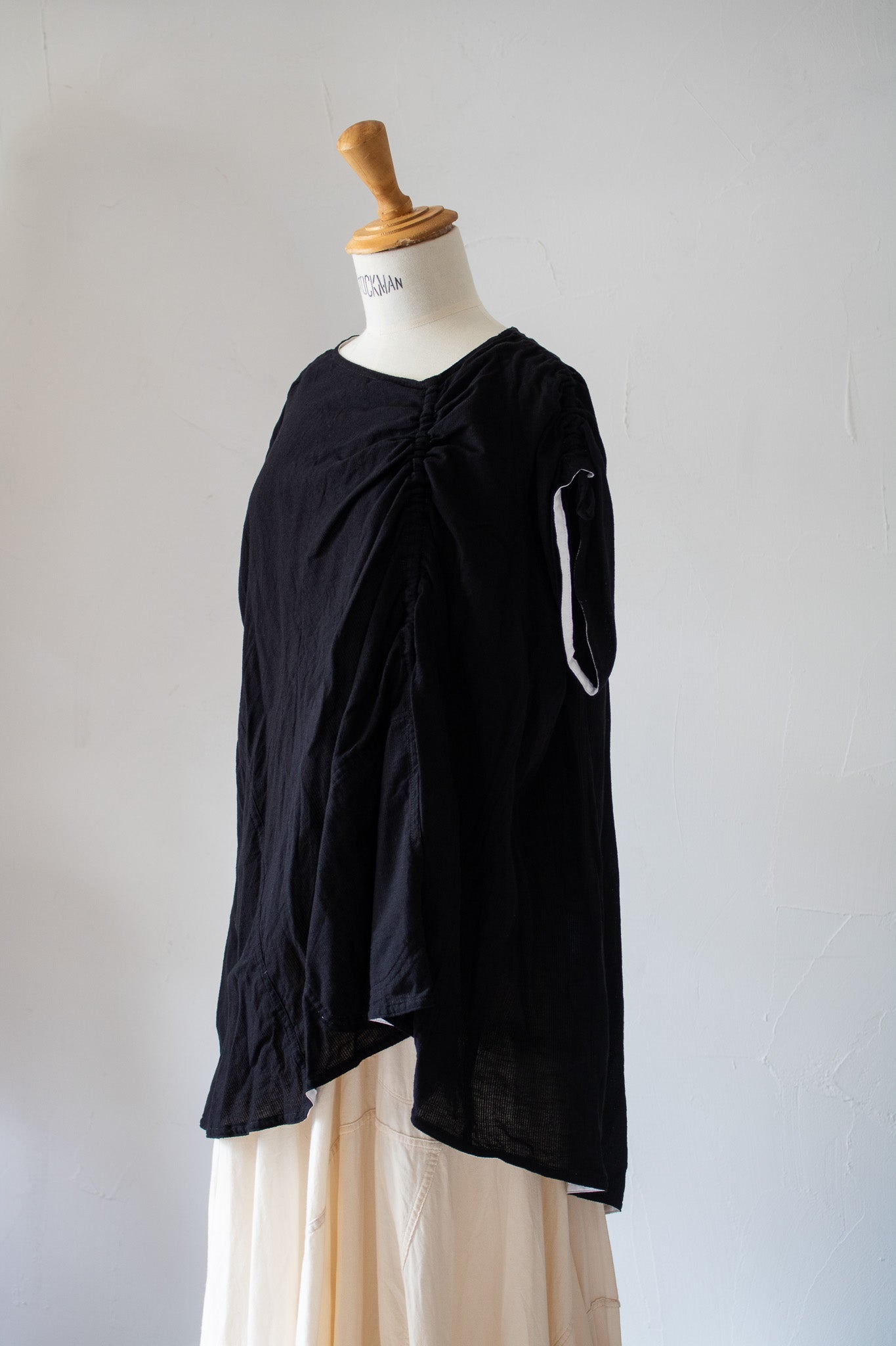 short sleeve blouse K501-A soft chizimi black